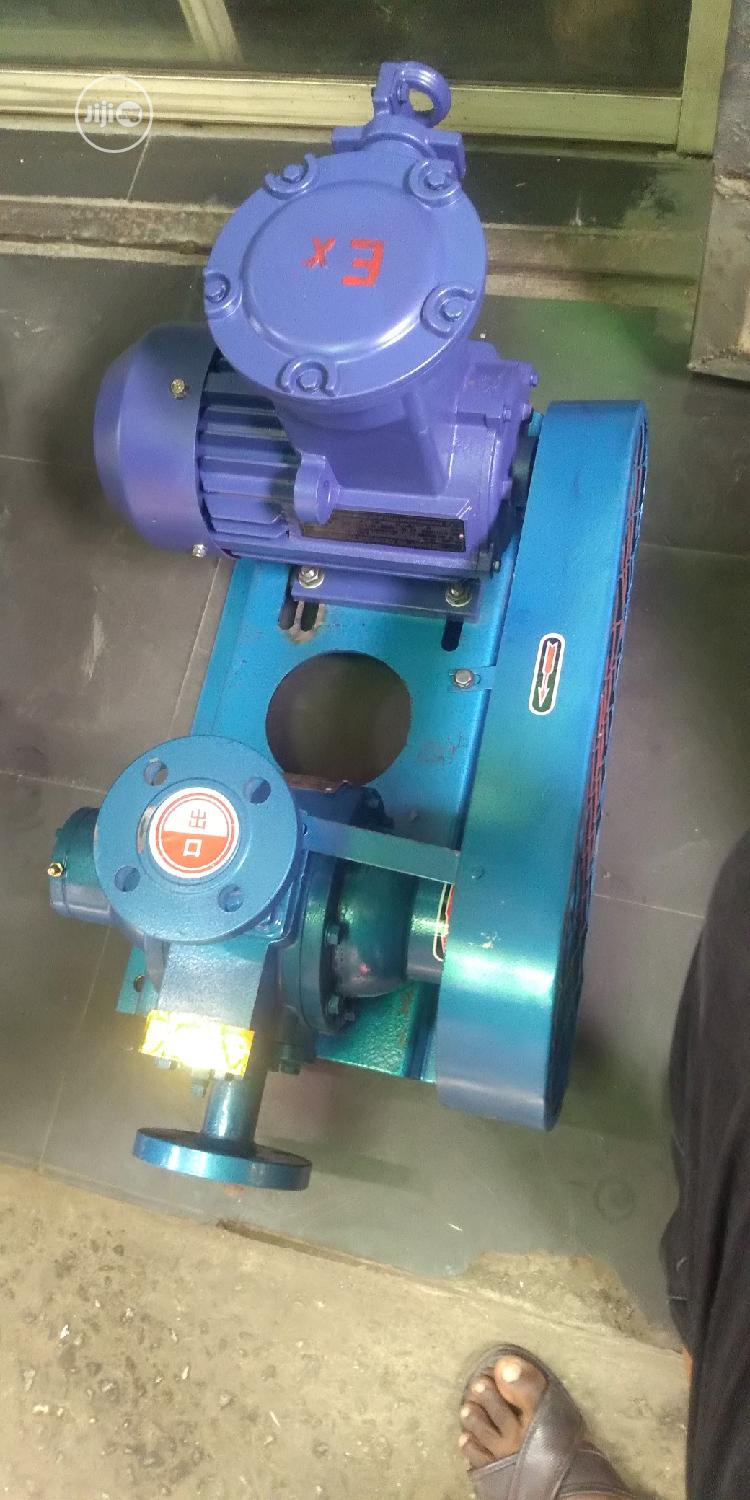 Pumping Machine