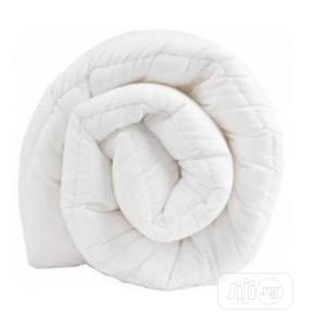 Quality Pure White Duvet,Bedsheet With 4 Pillow Cases