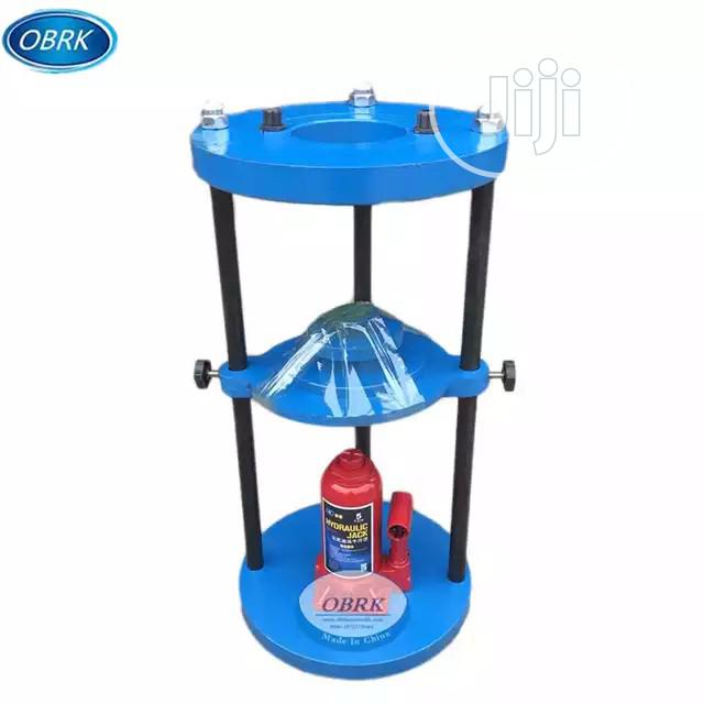 Soil Sample Extruder