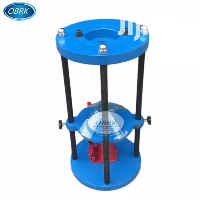 Soil Sample Extruder