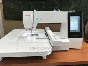Janome Memory Craft 550e Embroidery Machine