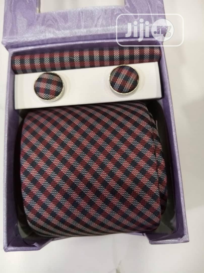 Set of Brown Checked Designers Tie With Cufflinks