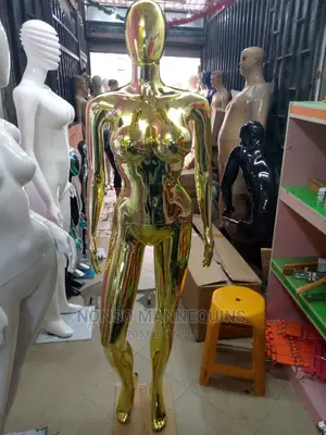 Big Bust Gold Chrome