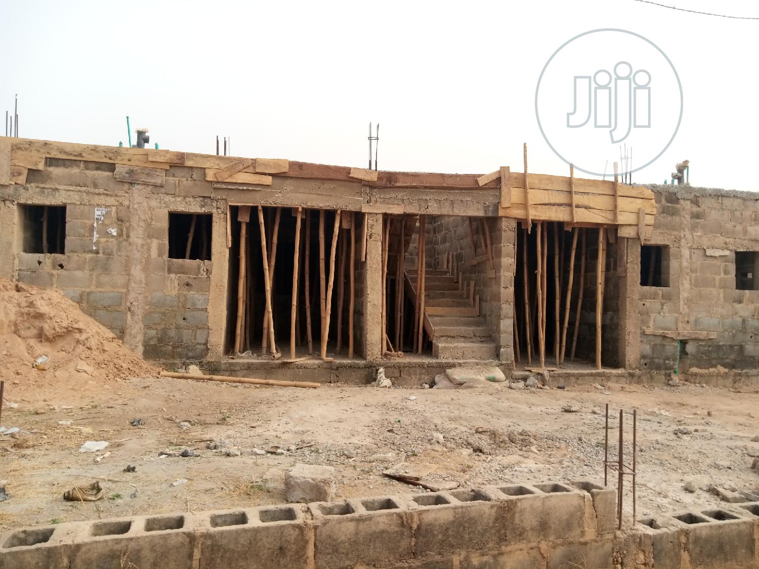 Building Contractor