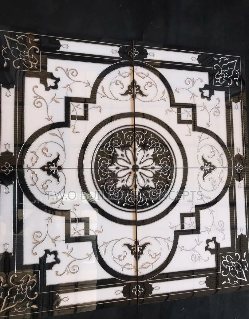 Center Tile