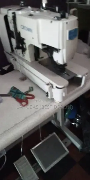 Crown Buttonhole Machine