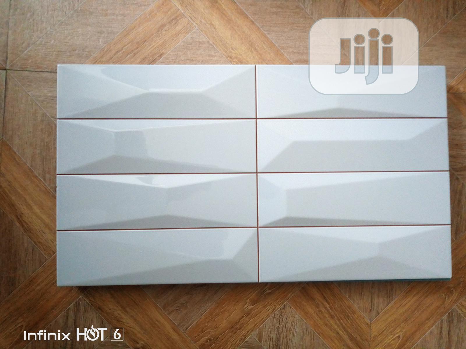 Ruby White 30/45 Wall Tile