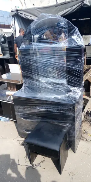 5ft Dresser