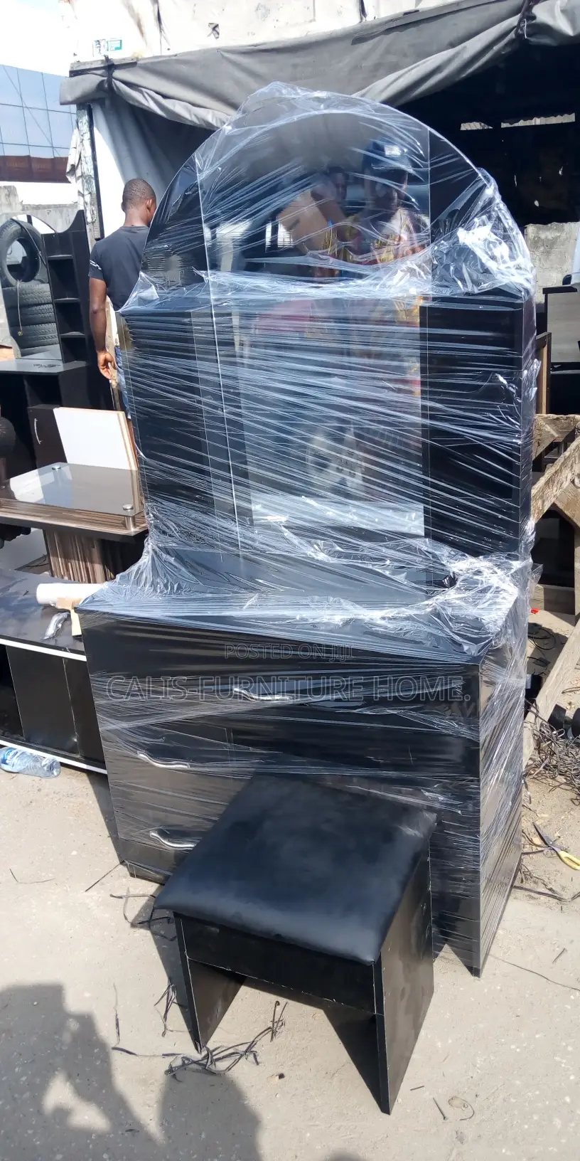 5ft Dresser