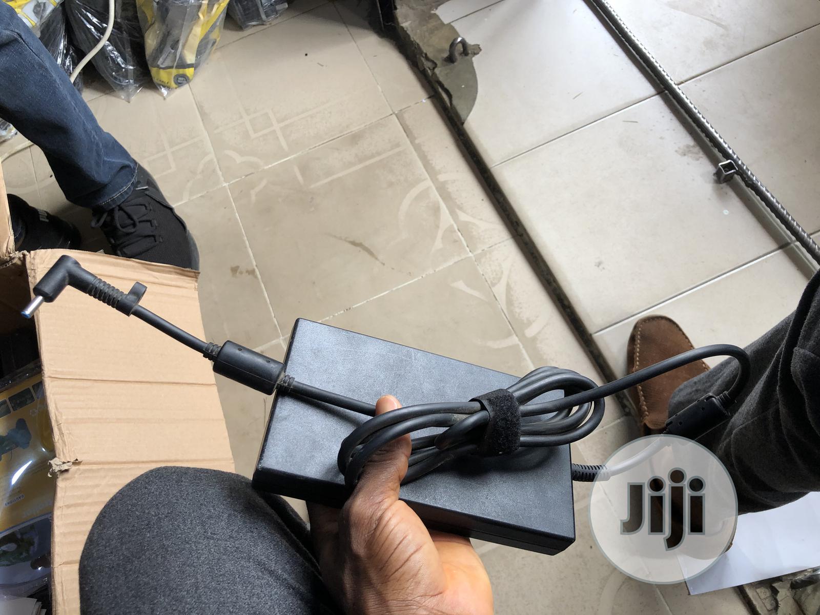Follow Come Hp Charger 200watt