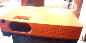 Sharp Sanyo Projector