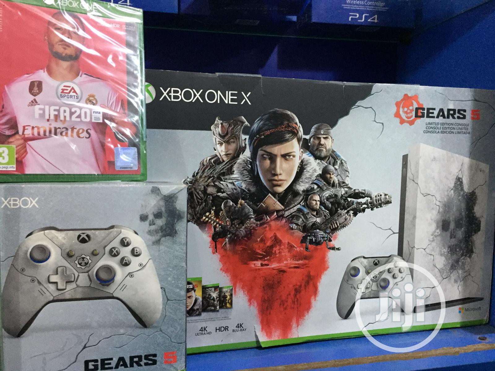 Xbox One X White Customized Bundle Package