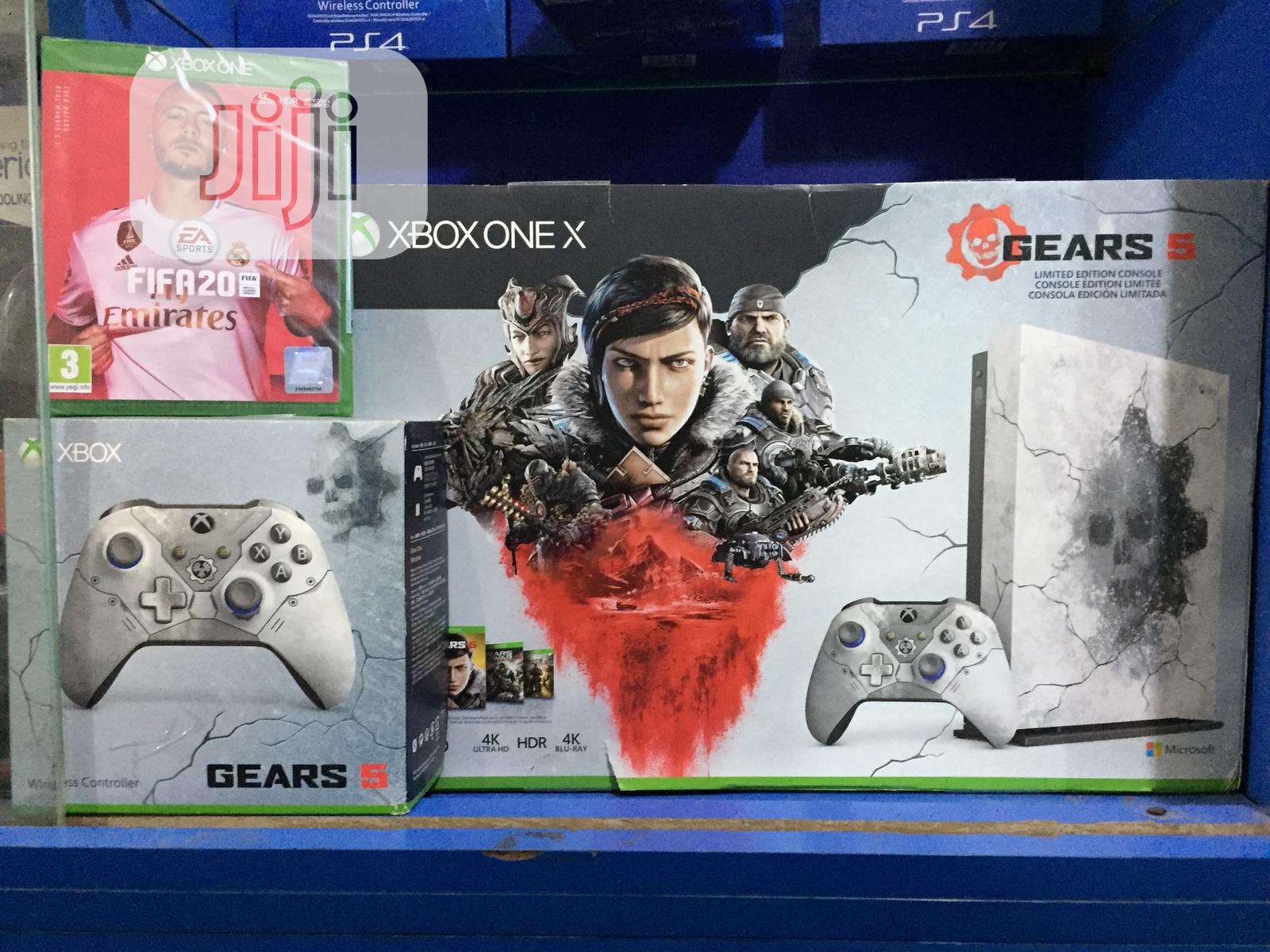 Xbox One X White Customized Bundle Package
