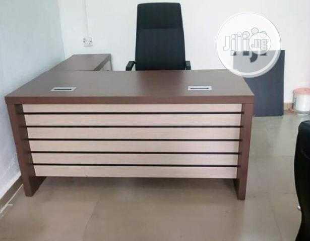 Executive Office Table With Extension and Mobil Drawer