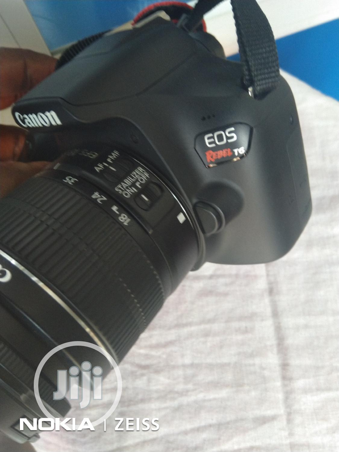 Canon T6/1300d