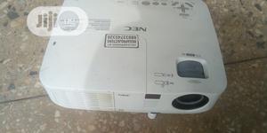 Excellent Projector