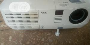 Excellent Projector