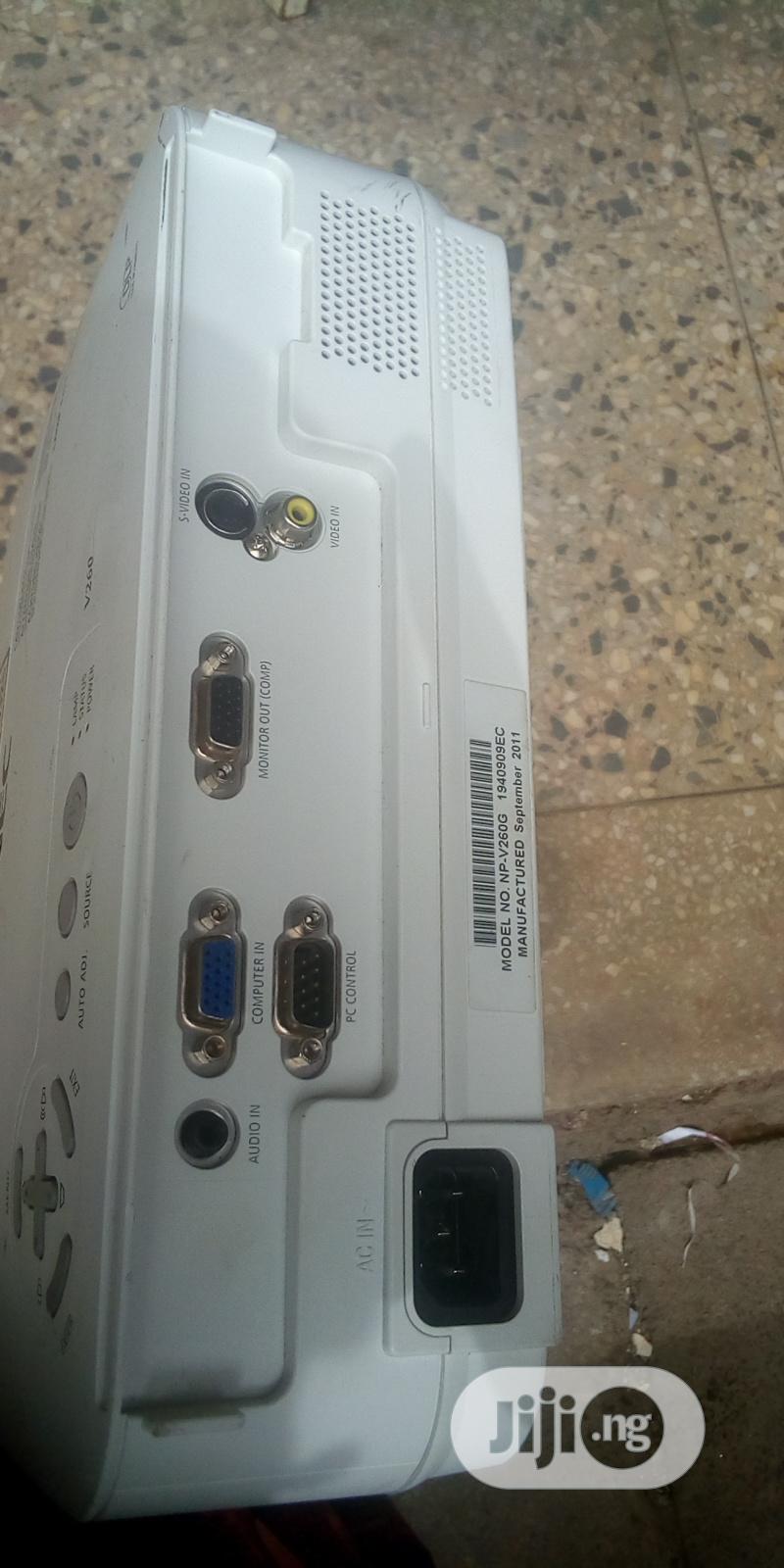 Excellent Projector