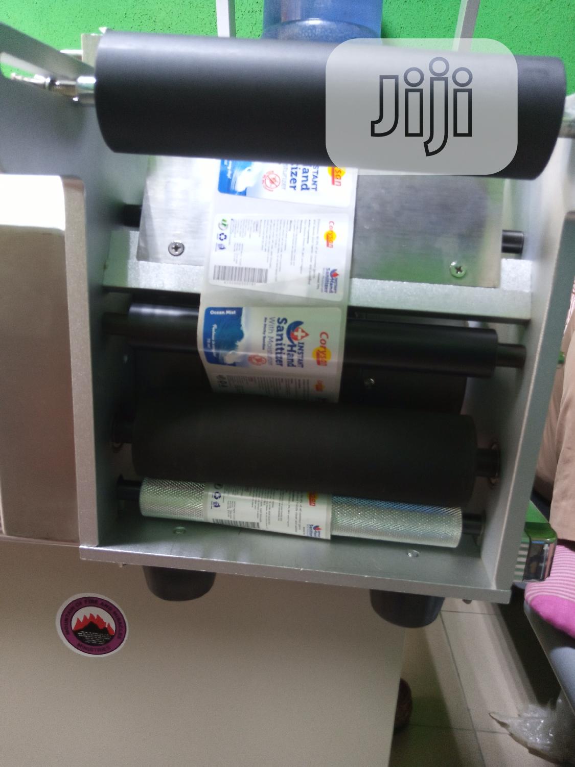 Labeling Machine