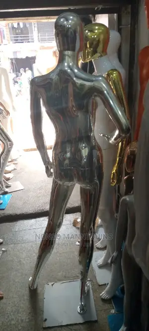 Silver Chrome Mannequins Display