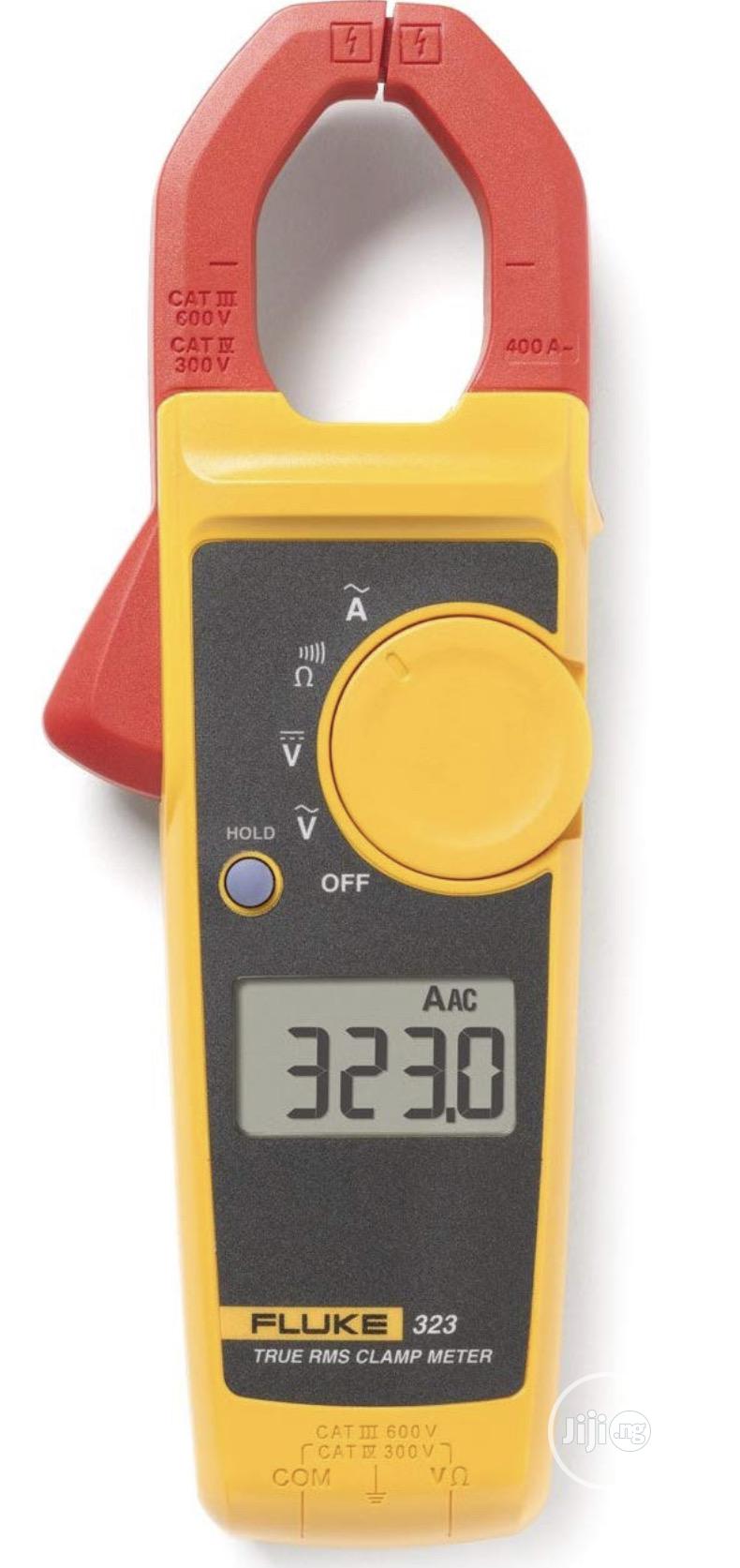 Fluke 323 Digital Clamp Meter