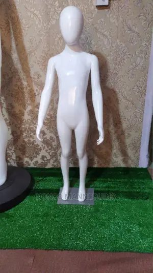 Unisex White Glossy Mannequin