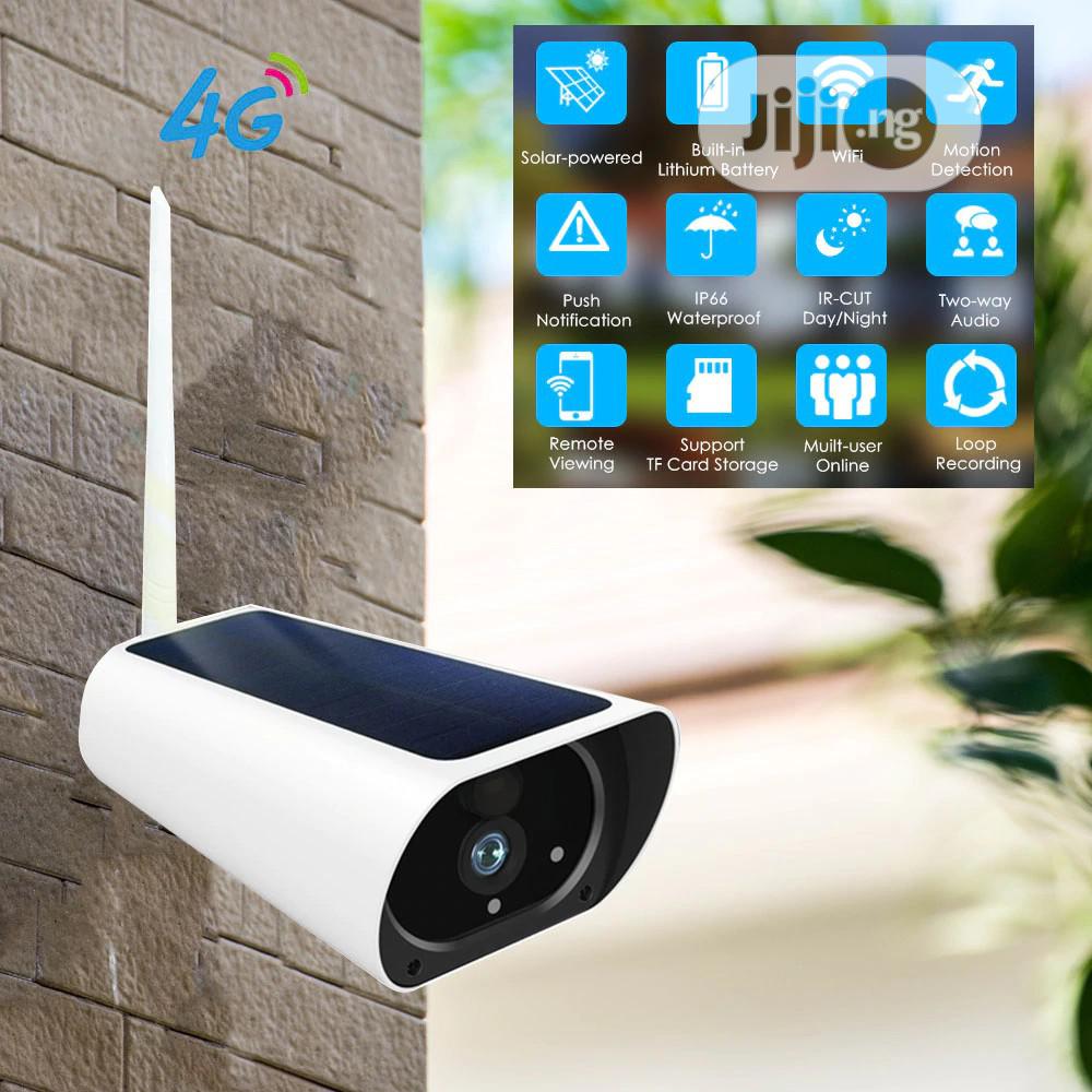 Solar Rechargeable Battery Powered 3G 4G SIM Card Camera