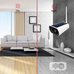 Solar Rechargeable Battery Powered 3G 4G SIM Card Camera