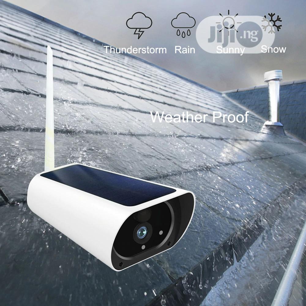 Solar Rechargeable Battery Powered 3G 4G SIM Card Camera