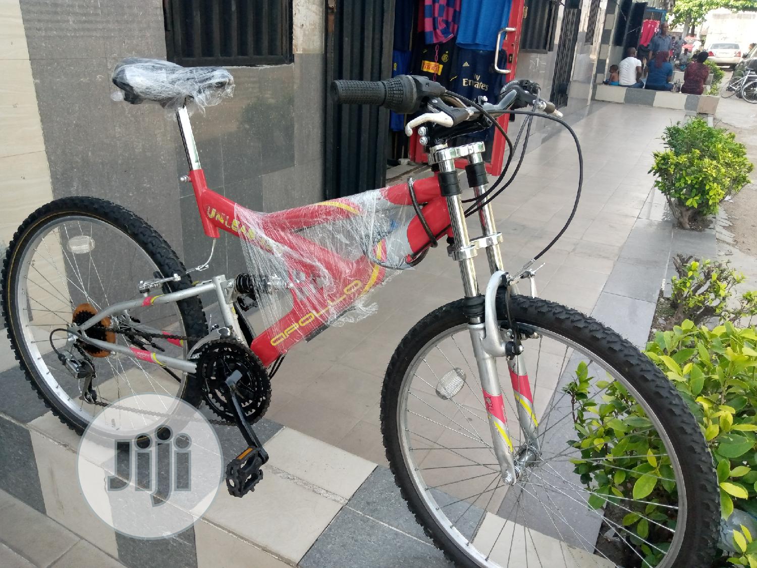 Apollo Triple Shocks Sport Bicycle