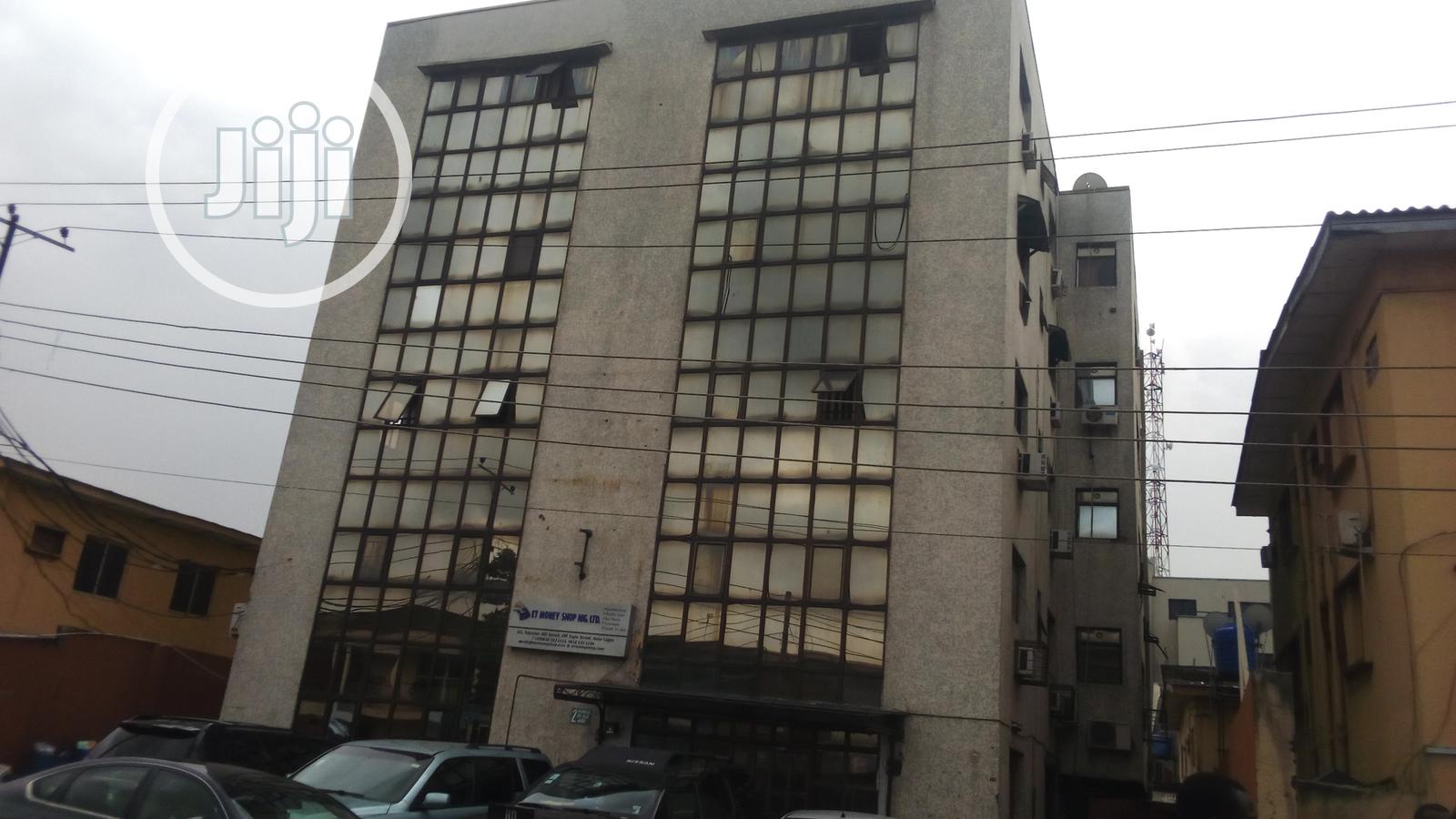Executive 4 Storey Building for Sale