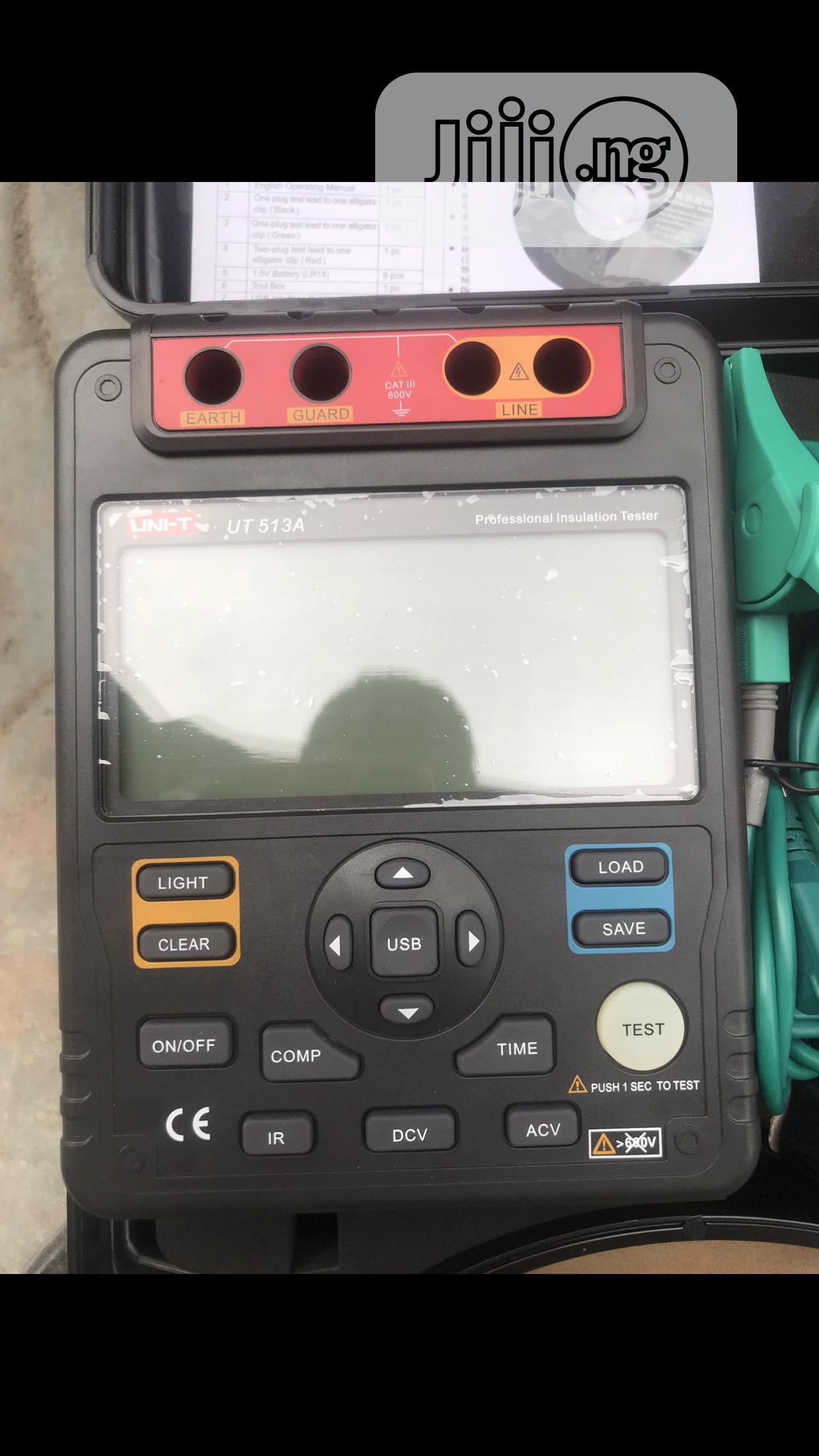 Professional Insulation Tester UT513A