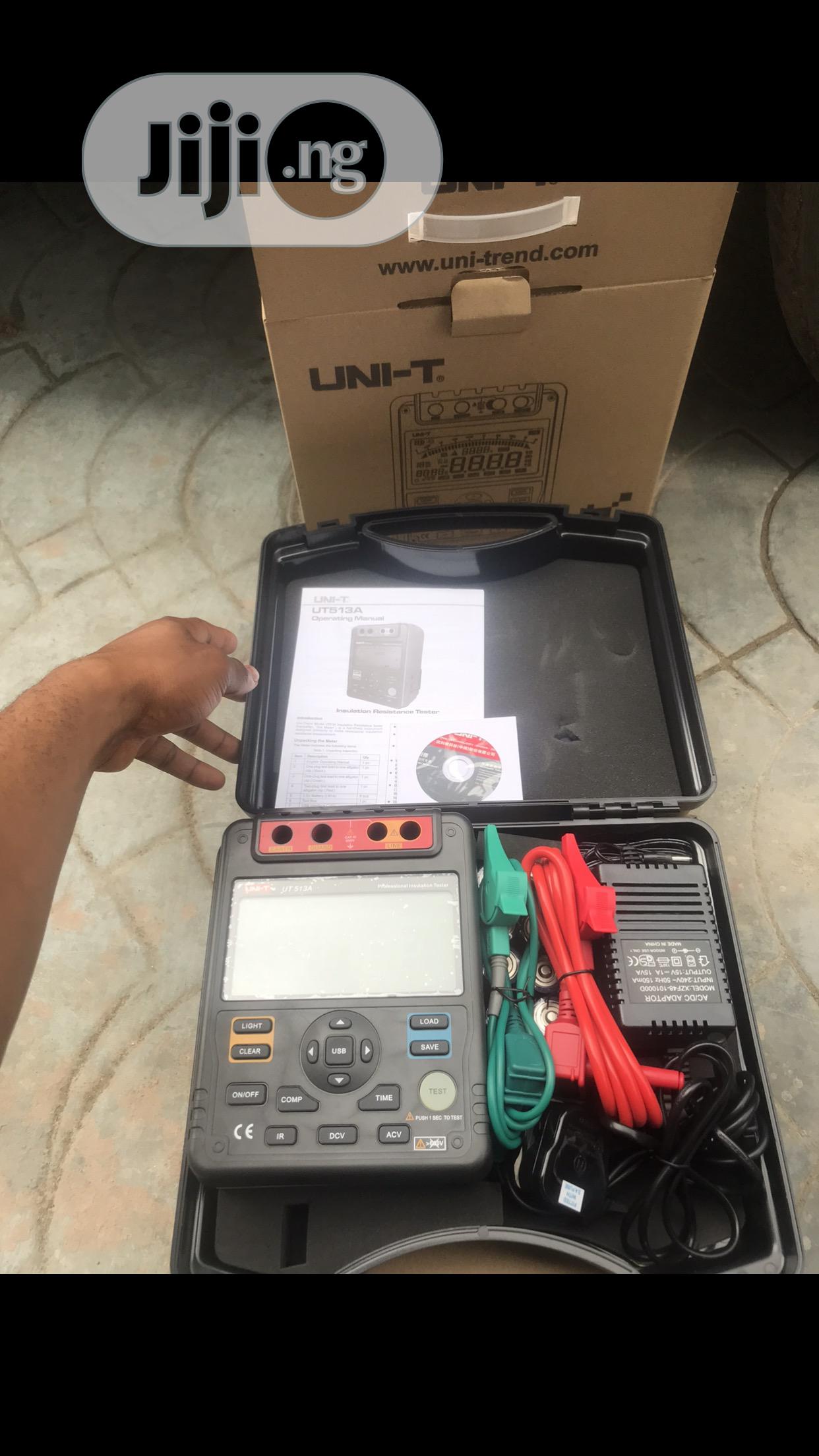 Professional Insulation Tester UT513A