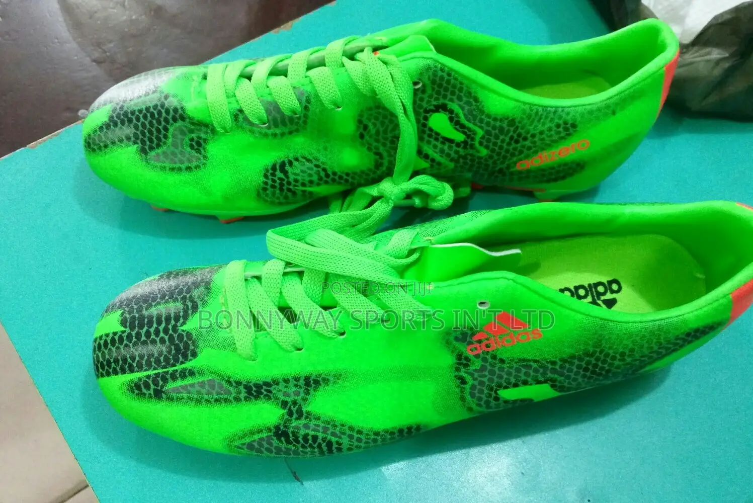 Size 40 Adidas Soccer Boot