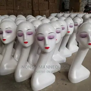 Long Head Mannequinz