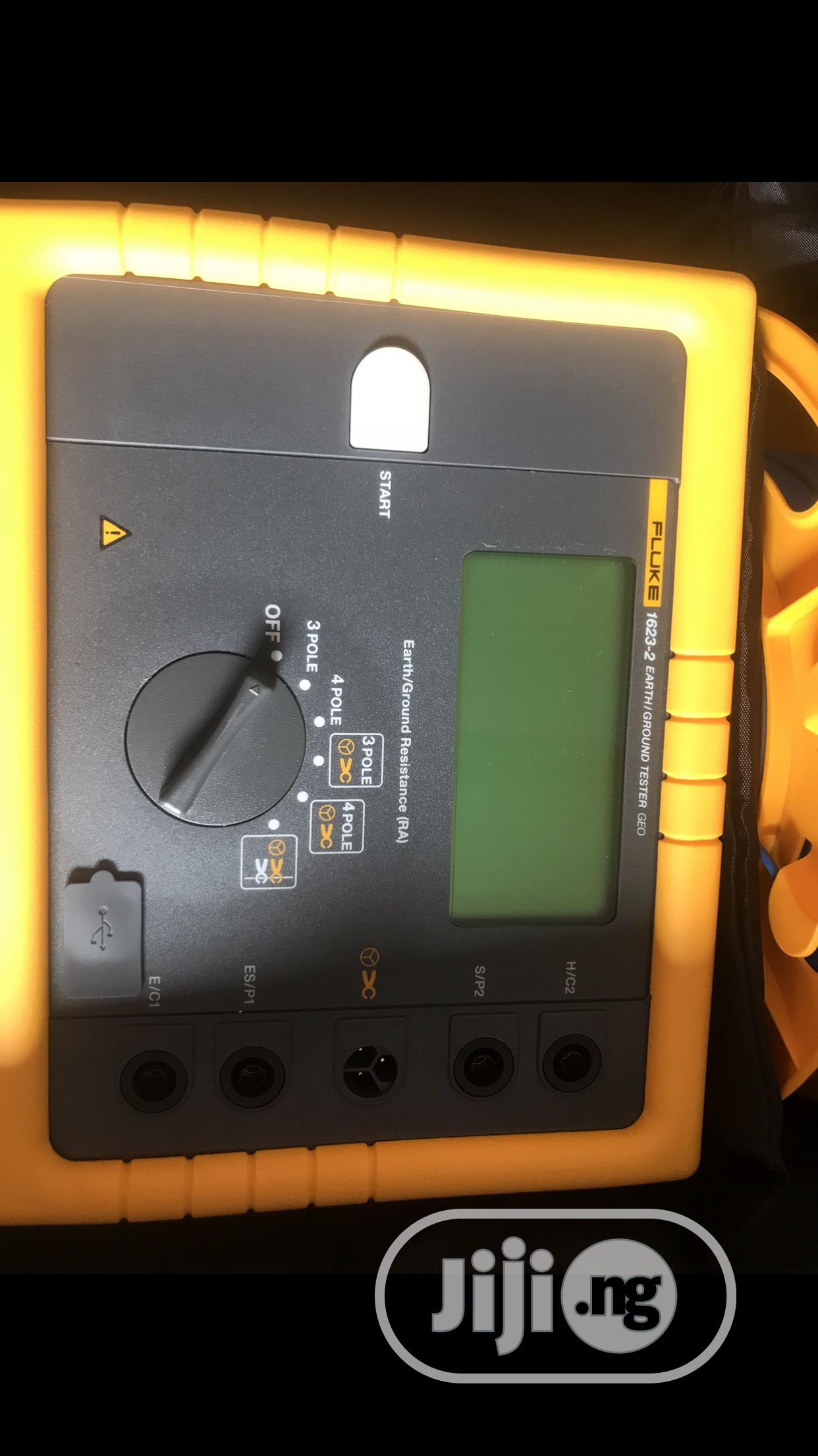 Fluke 1625-2 Digital Earth Tester Kit