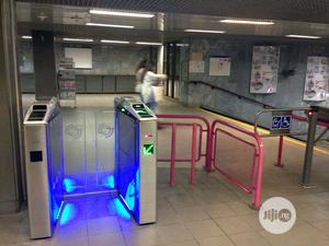 Waist Turnstile