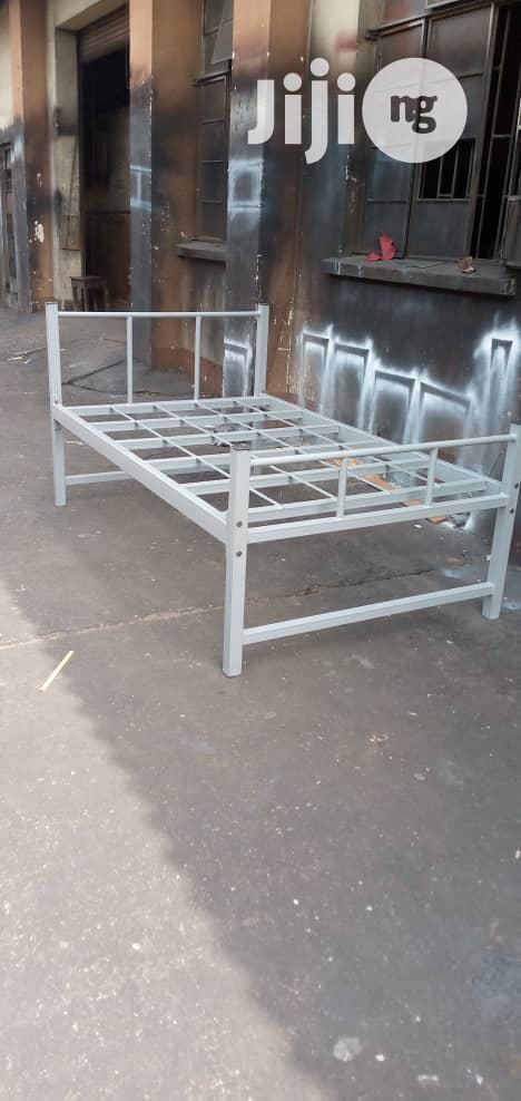 Single Bed (Metal Bed Frame 4x6ft)