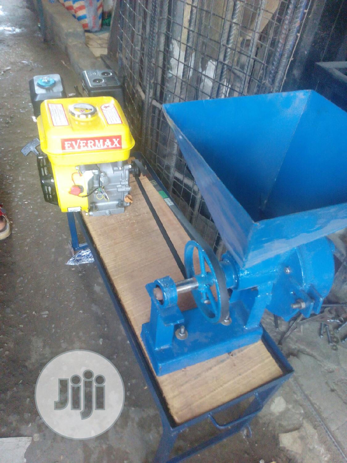 Complete Grinding Machine