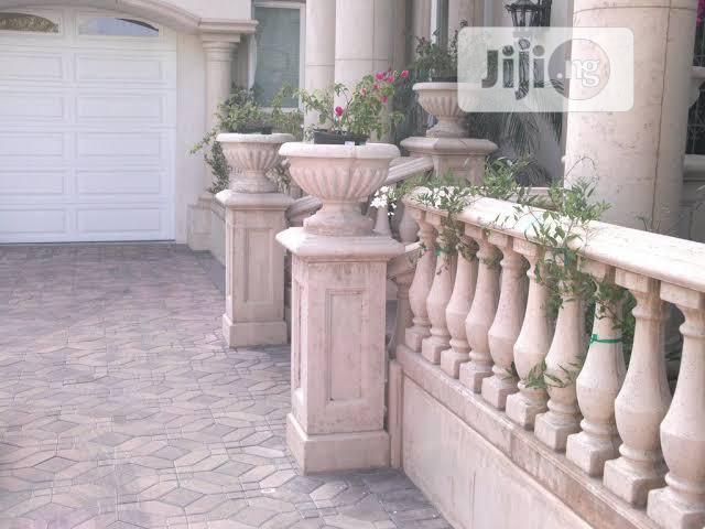 Classic Style Concrete Balustrades Set (Grey)