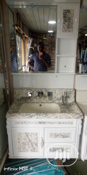 Cabinet With Mirror And Face Sh