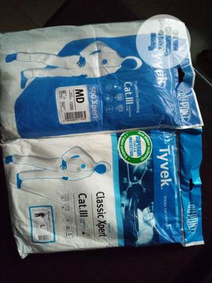 Surgical Coverall Tyvek 500 Xpert