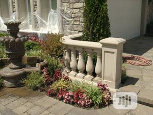 Classic Style Balustrade Curved Railings Set.