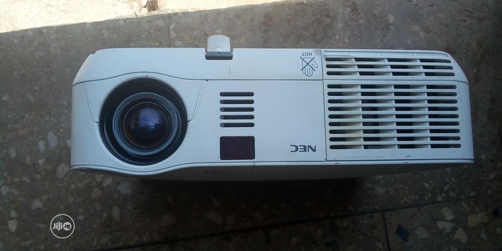 Unique NEC Projector