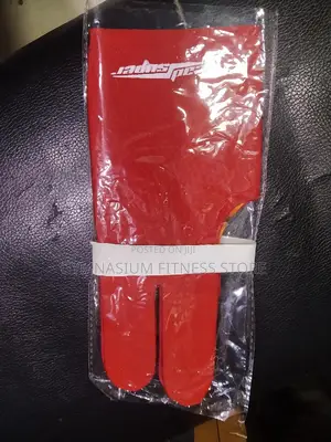 Snooker Glove Red