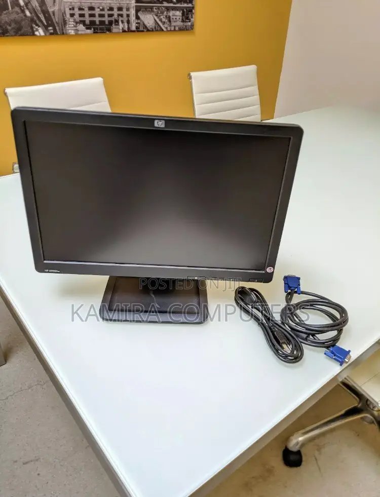 Hp Monitors 19” With VGA And Power Cable