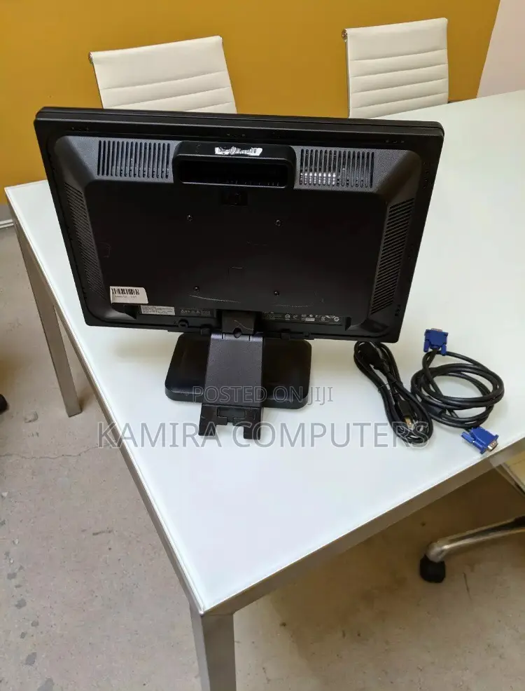 Hp Monitors 19” With VGA And Power Cable