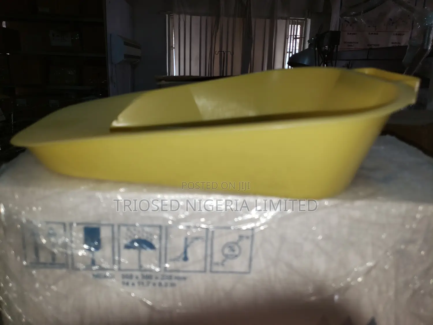 Bedpan (Plastic)