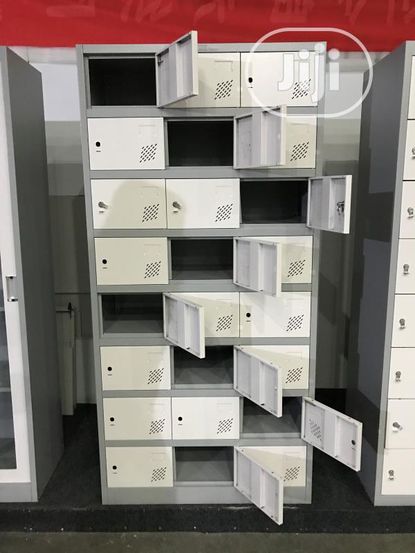 24 Workers Lockers