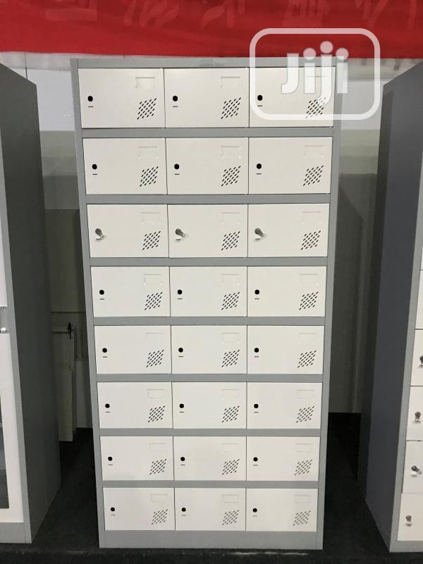 24 Workers Lockers